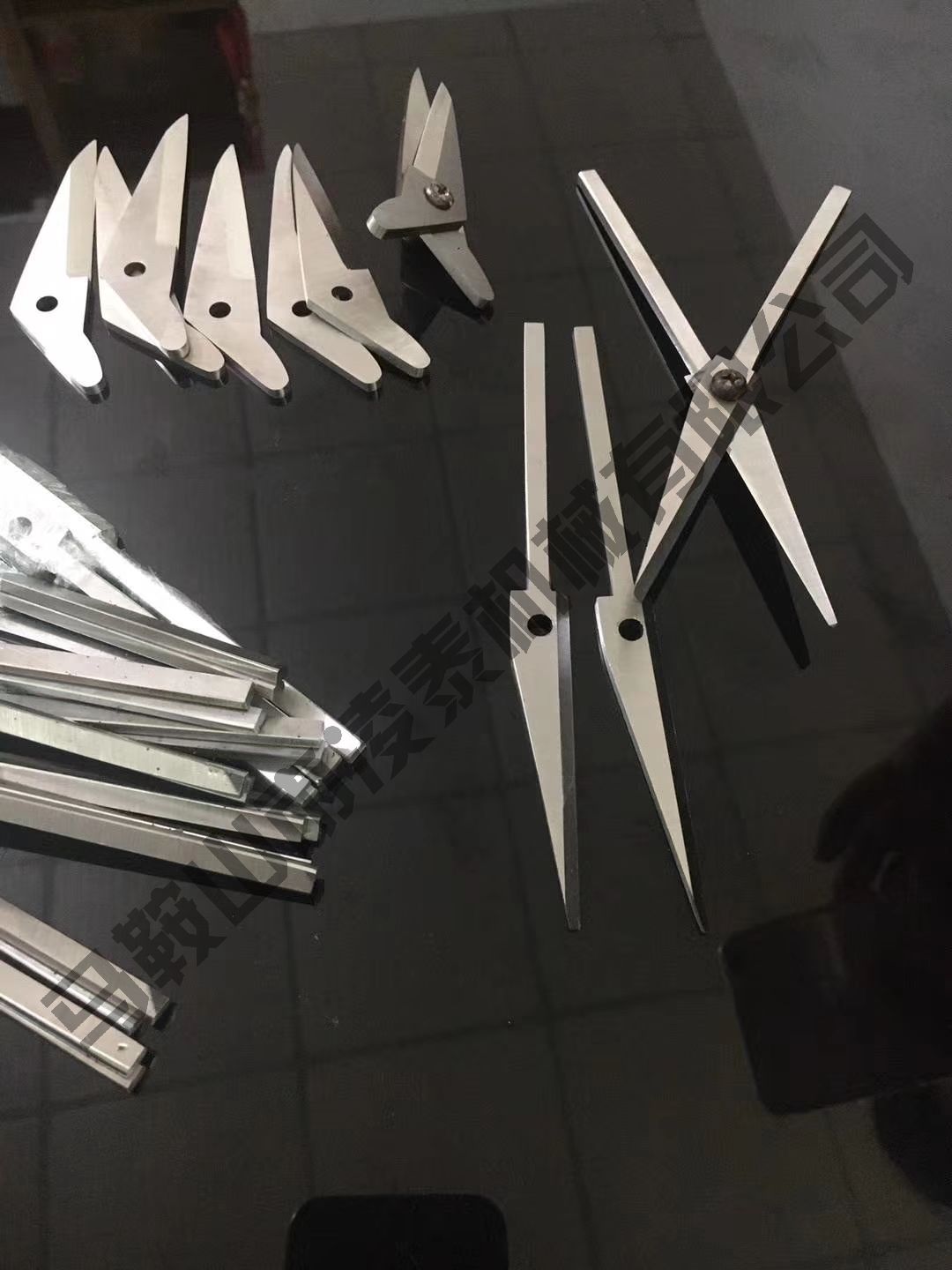 刀片配件展示