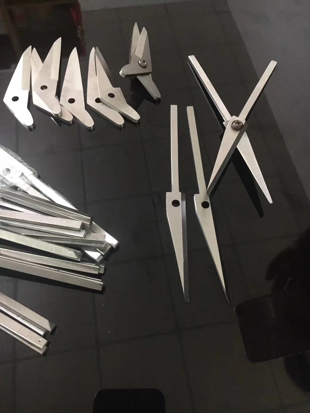 刀片配件展示